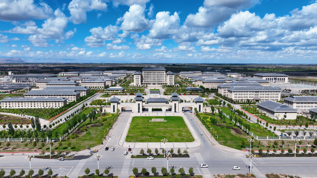 新疆政法学院