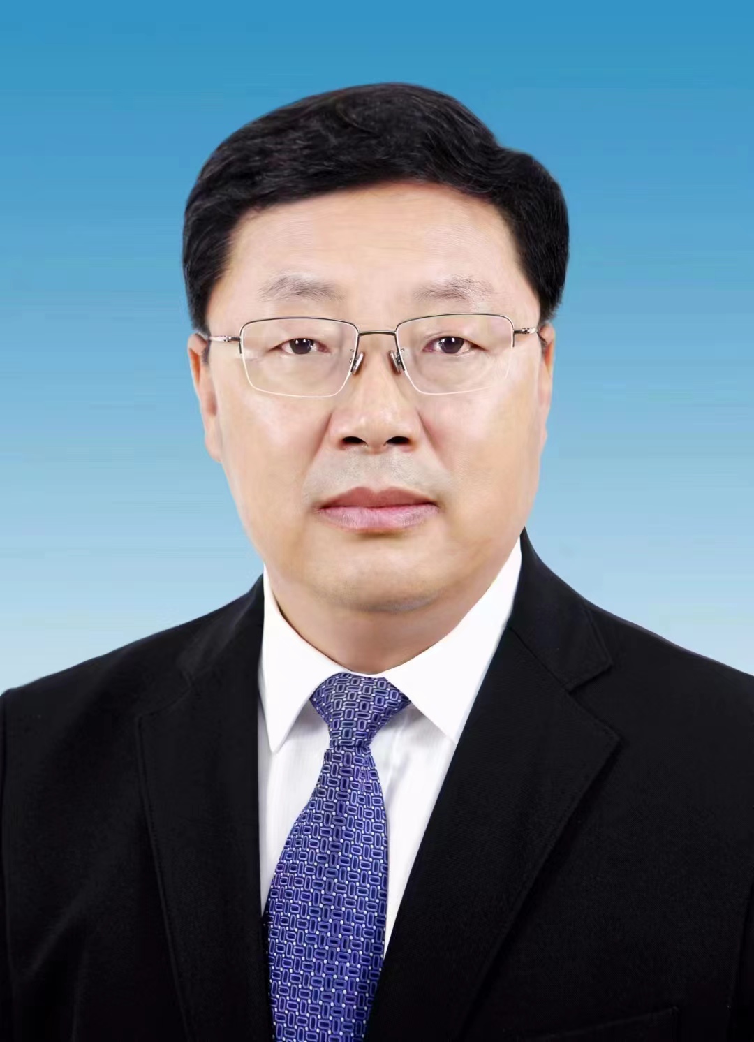  /p> p>现任第十一届河南省委委员,鹤壁市委书记,鹤壁军分区党委第一