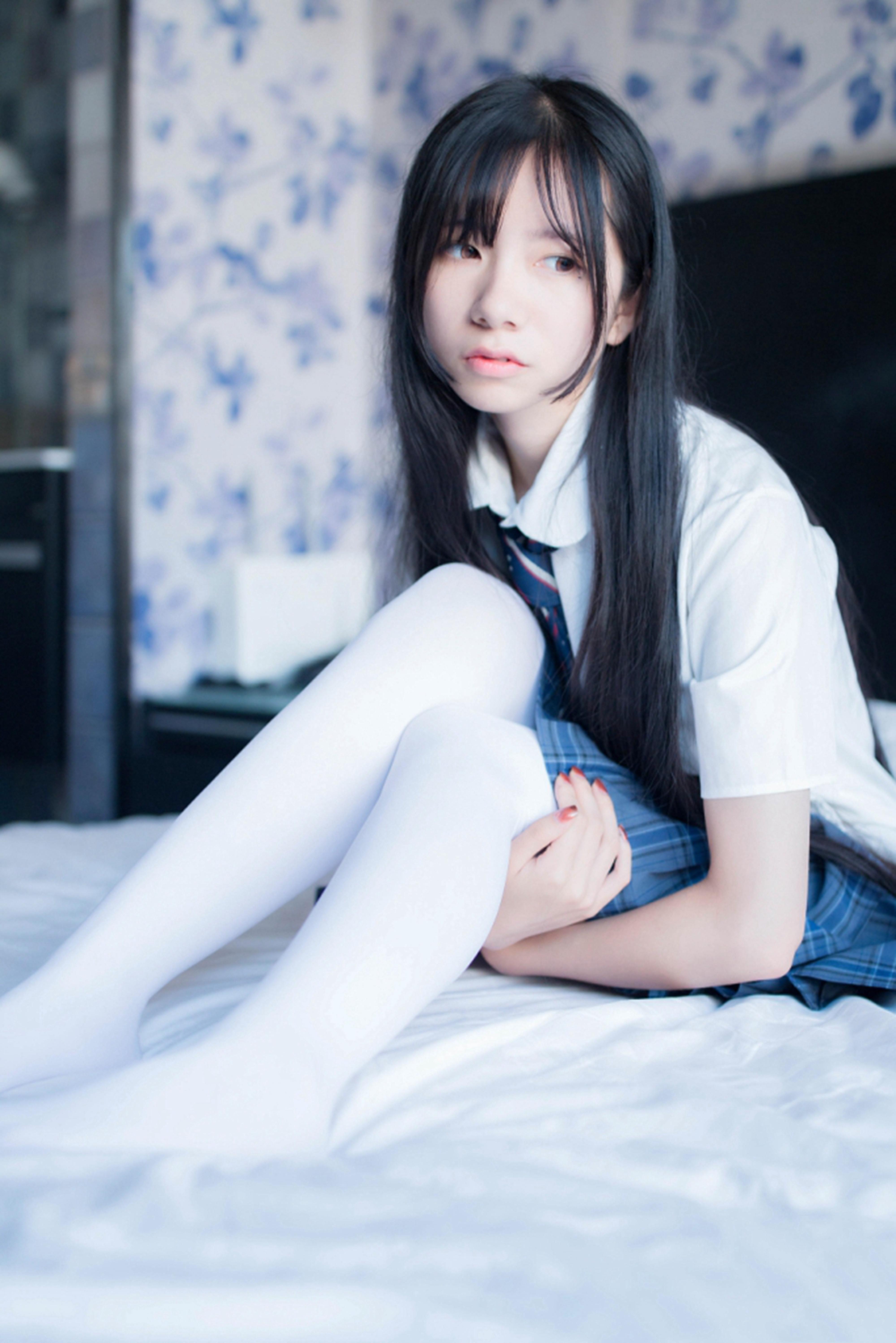 风 之 领 域 0225 之 穿 着 衬 衣 爱 读 书 的 学 妹.知 书 达 理 的 样 子 非 常 奈 斯. 风 之 领 域 0226 水 手 ...