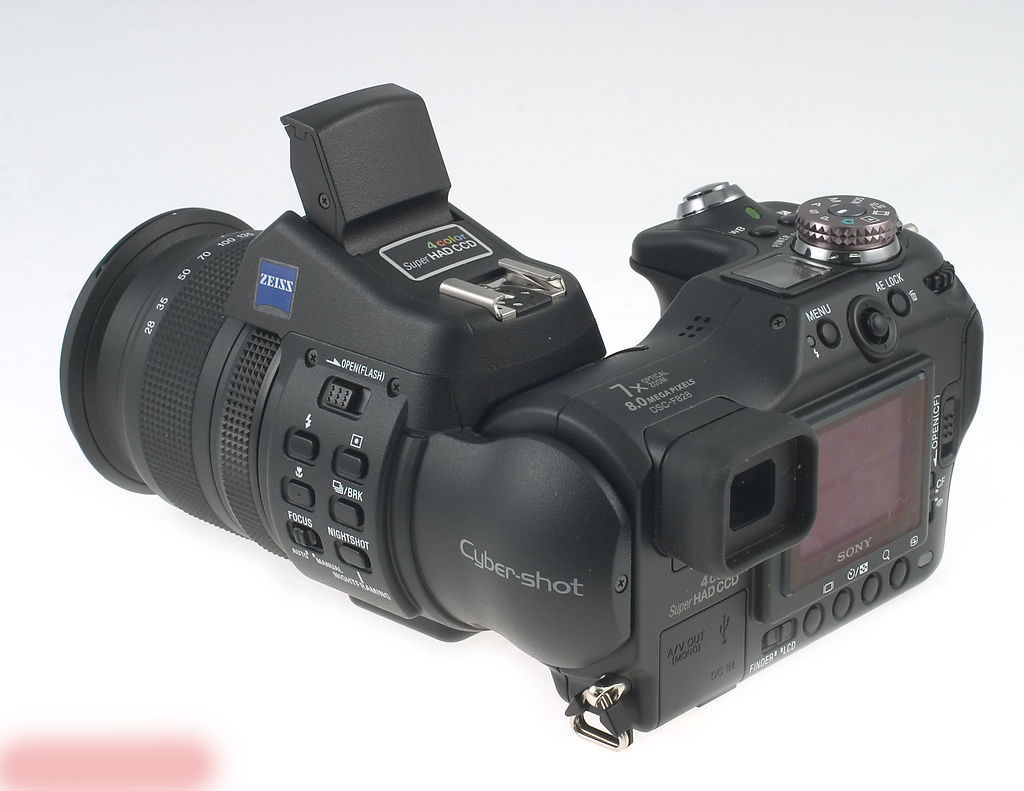 " href="/item/成像">成像 /a>原理形成影像并使用底片记录影像的设备