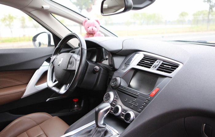 24万的DS5值得买吗？开了8个月后，车主说了用车感受_百科TA说