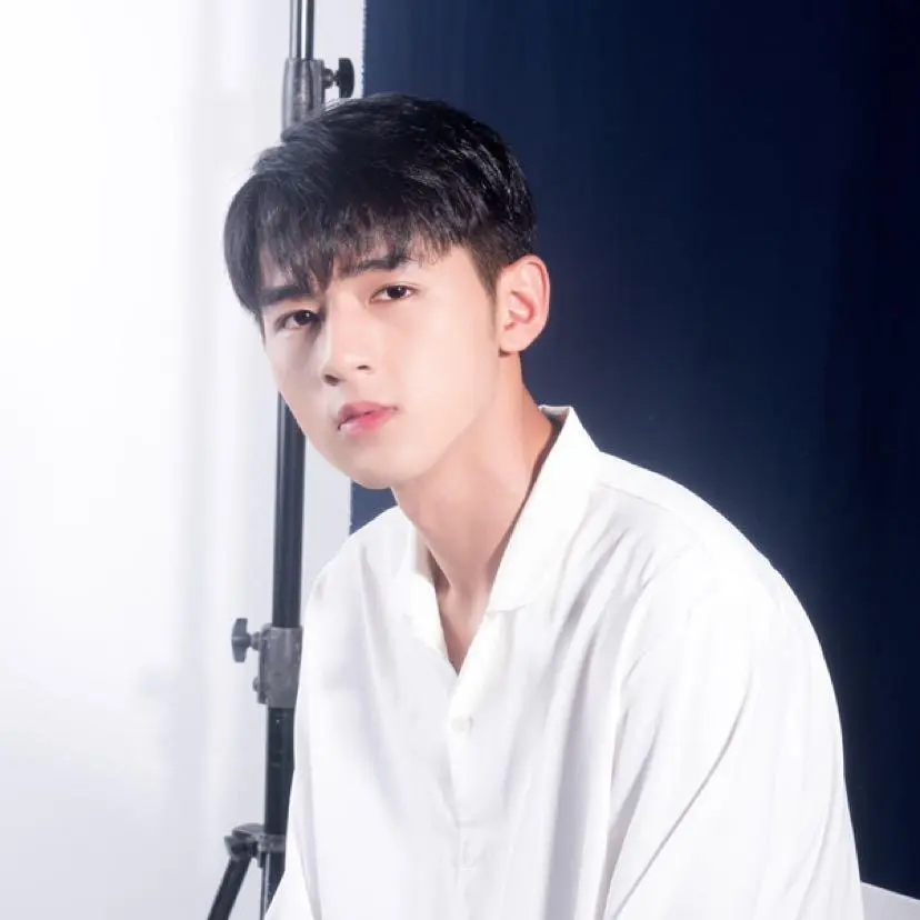  p data-id="t5xnfz4ocl4n">徐家珞,自媒体创