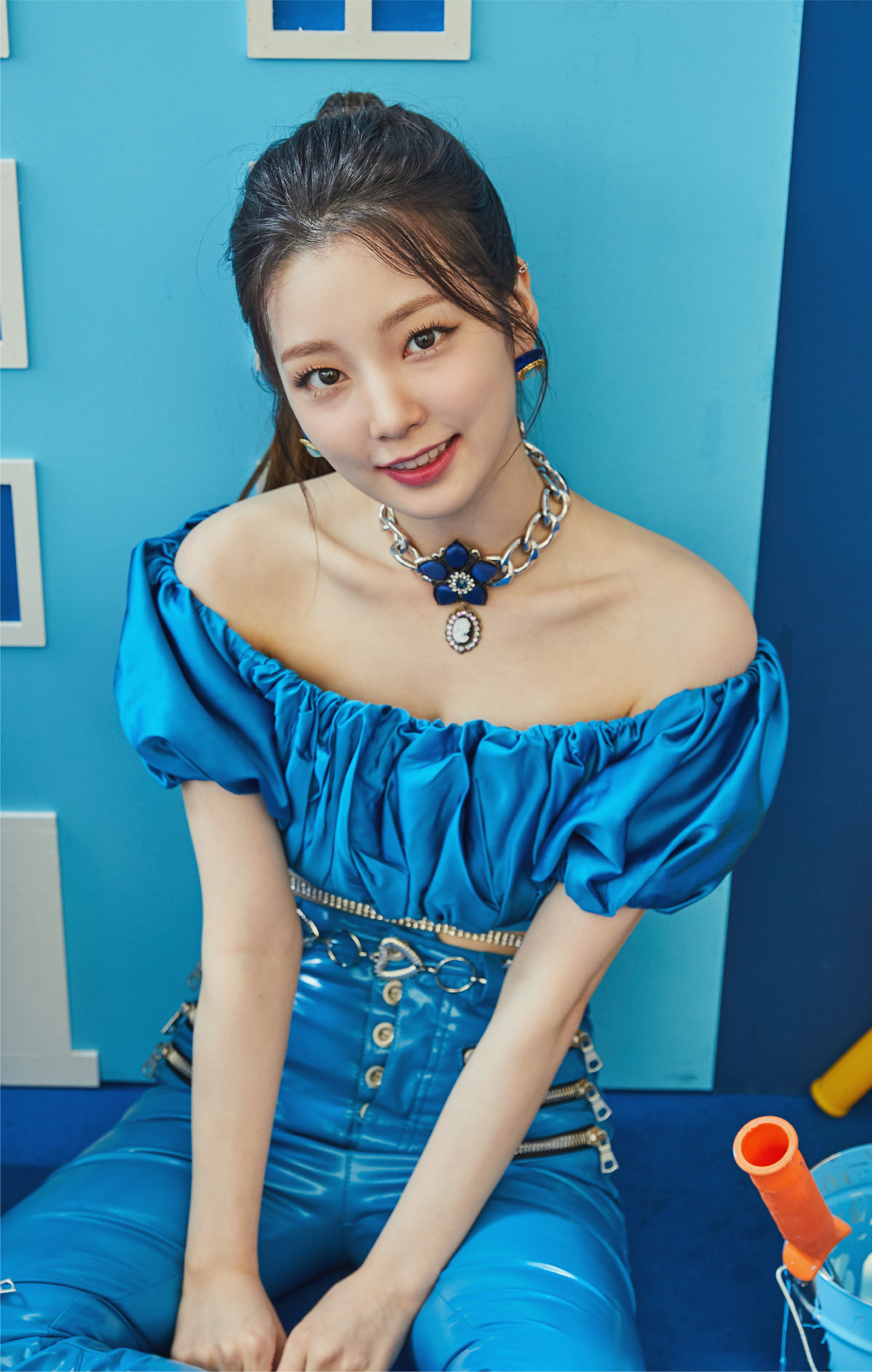  p>《blue punch》是韩国女子演唱组合 a target="_blank" href="