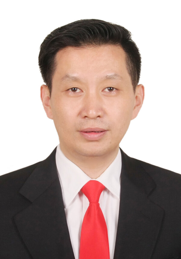 1968年10月出生,河北 a target="_blank" href="/item/易县/2749465"