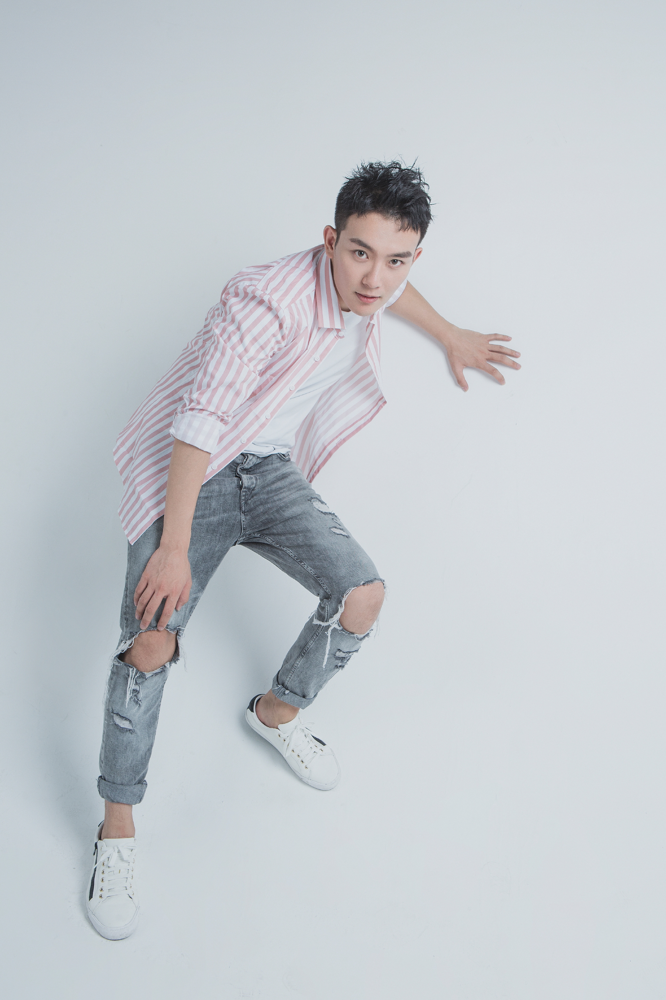  p data-id="go023oyg2u">王永峰,中国内地男演员,1994年1月31日出生