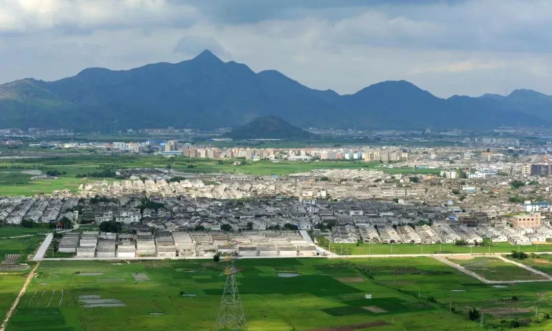  p>大坪农场,隶属于广东省揭阳市普宁市,地处 a target="_blank" href