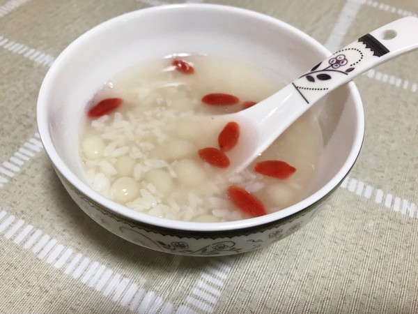 醪糟枸杞炖芋艿