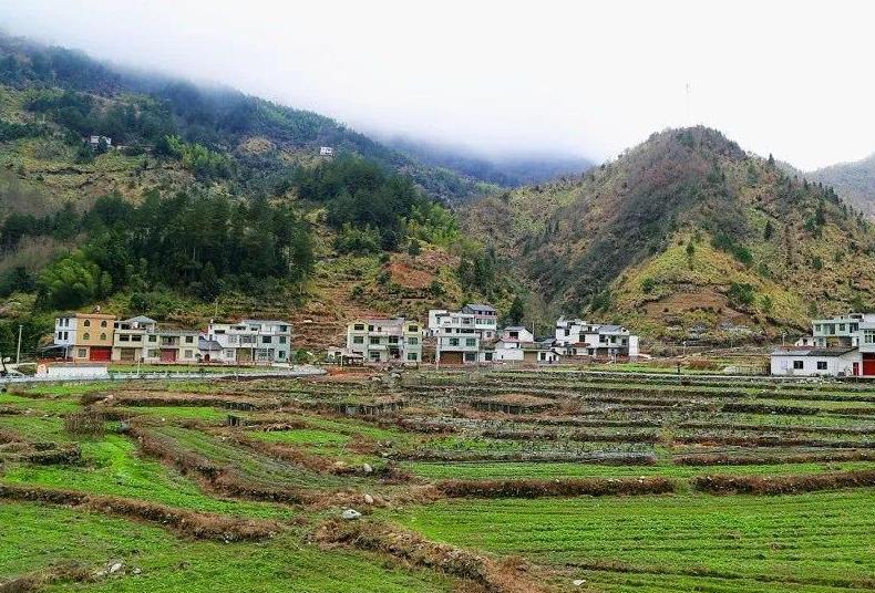 全丰镇,隶属江西省九江市 a target="_blank" href="/item/修水县