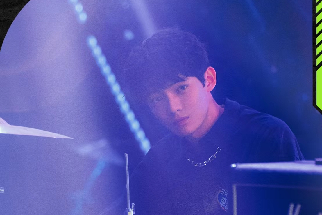  p>李彬彬,是电视剧《摇滚狂花》中的角色,由演员 a target="_blank"