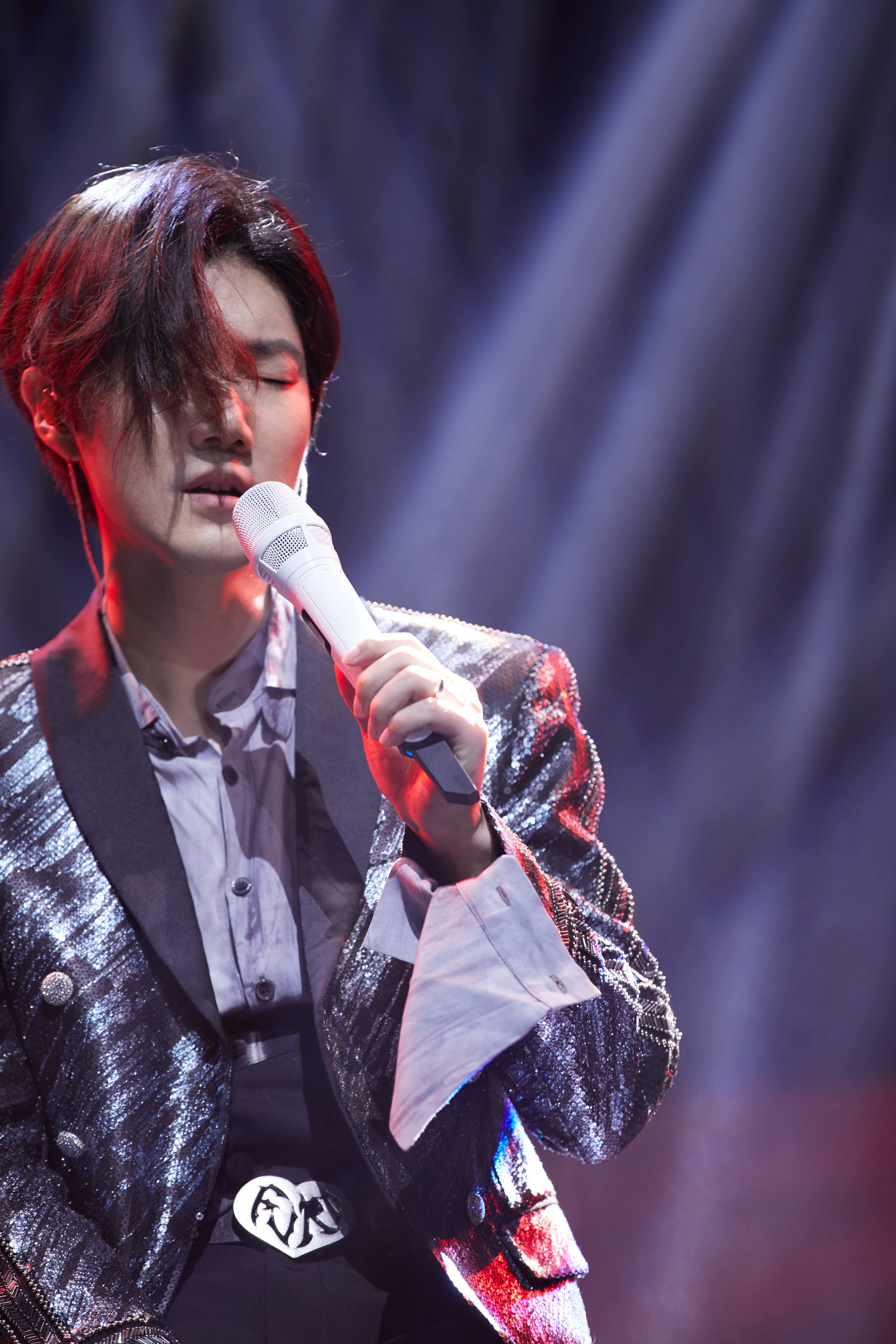  p>王晰,1985年4月9日出生于辽宁省营口市,中国内地流行乐男低音歌手