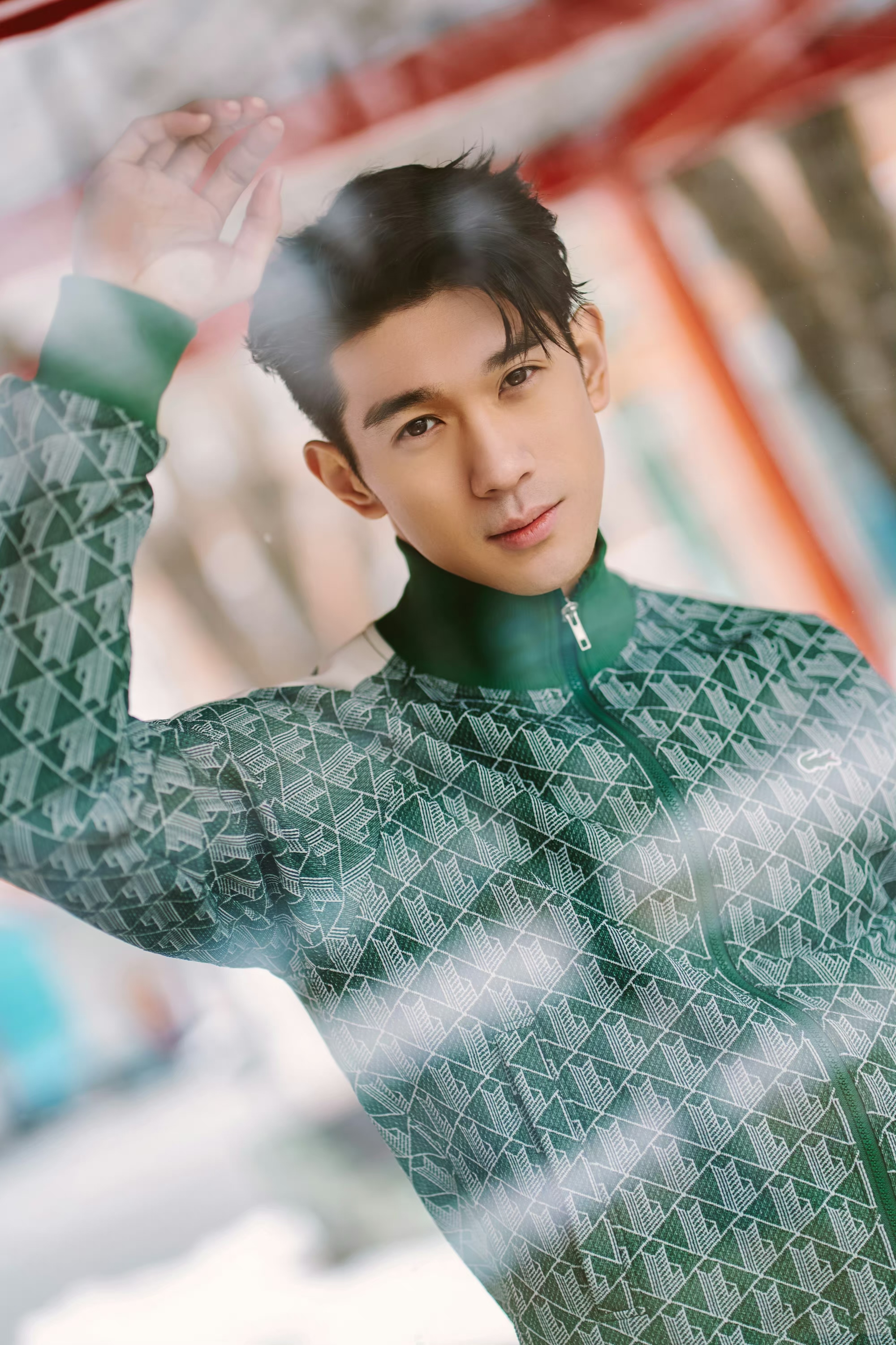  p data-id="gncoezao2j">周陆啦, span class