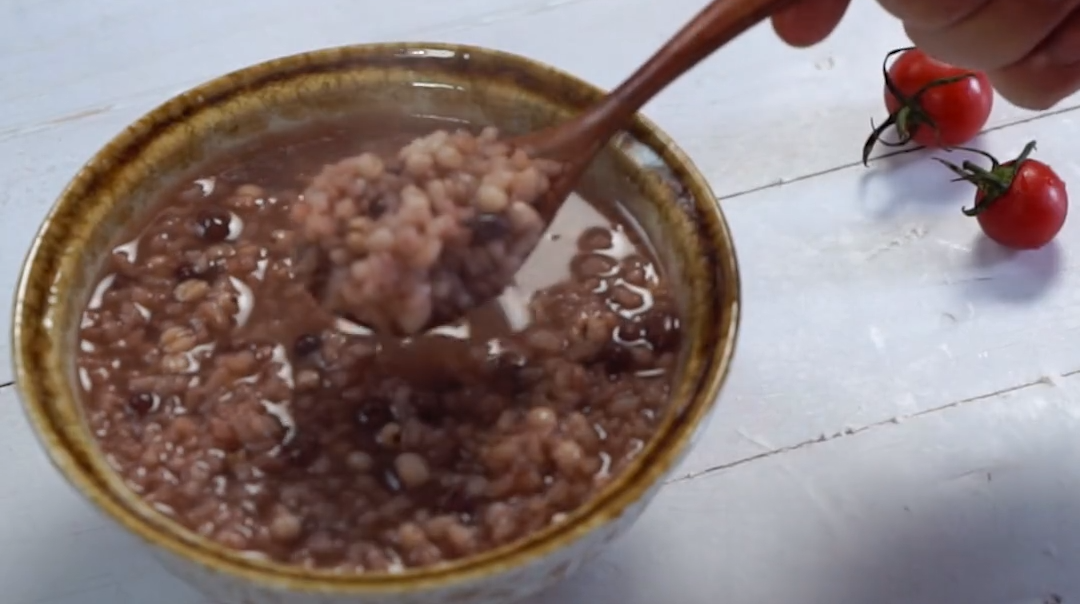 红豆薏米粥的做法#星知计划#