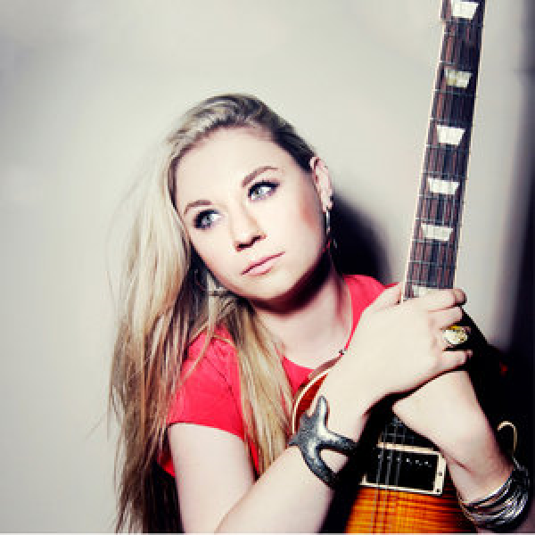 joanne shaw taylor