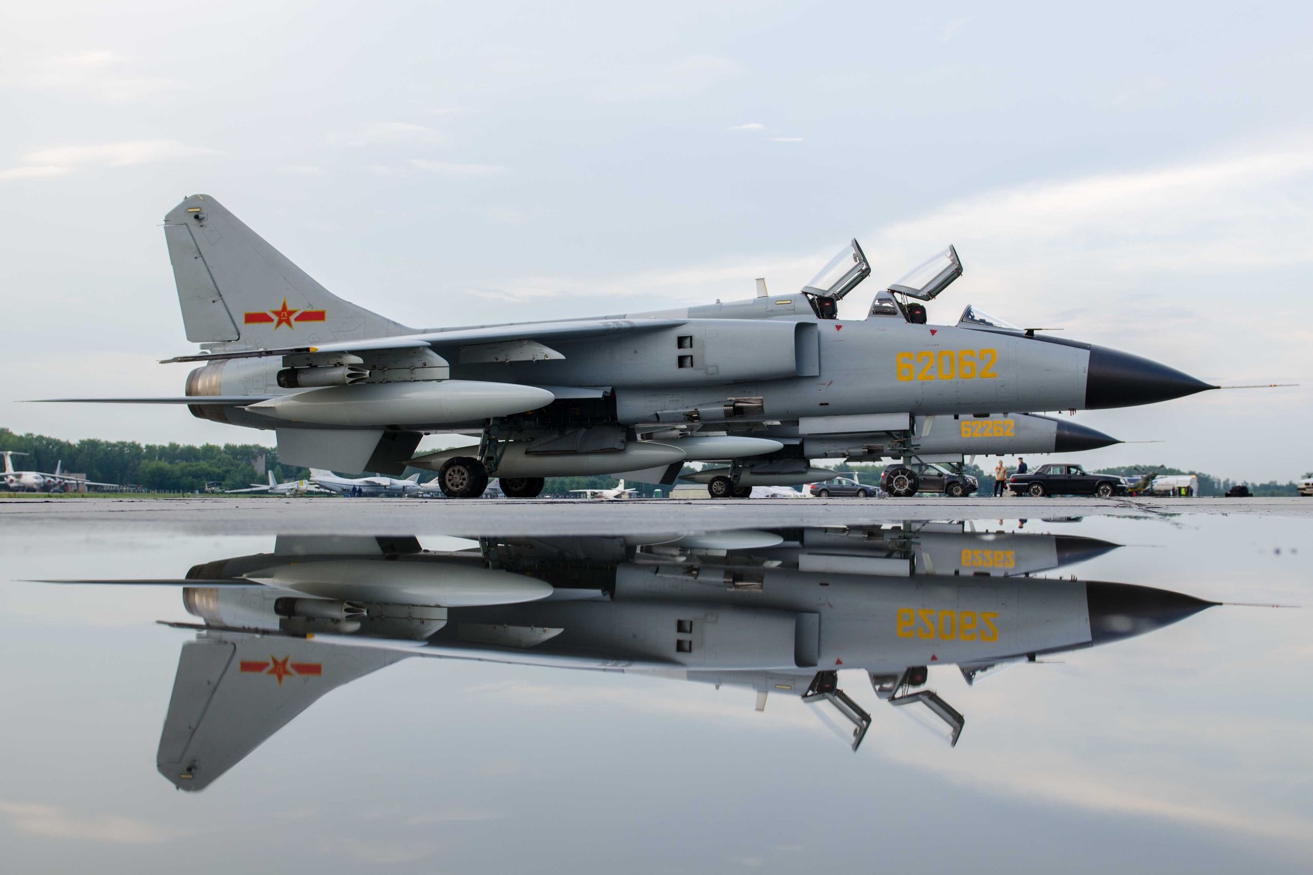 fbc-1"飞豹"战斗机