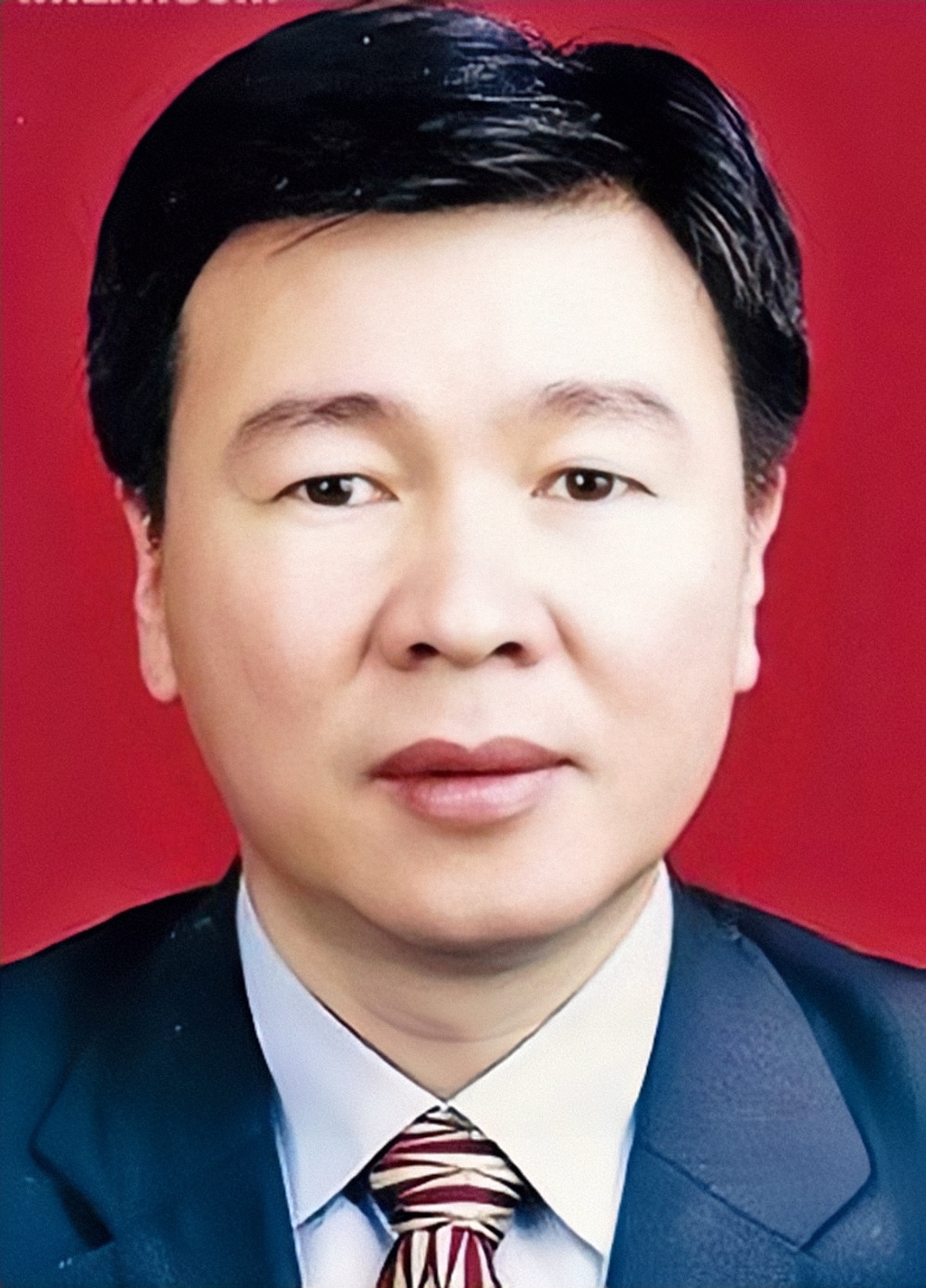  p data-id="gnbpsamvhl">杨湘洪,男,出生于1956年,中国浙江温州人, a