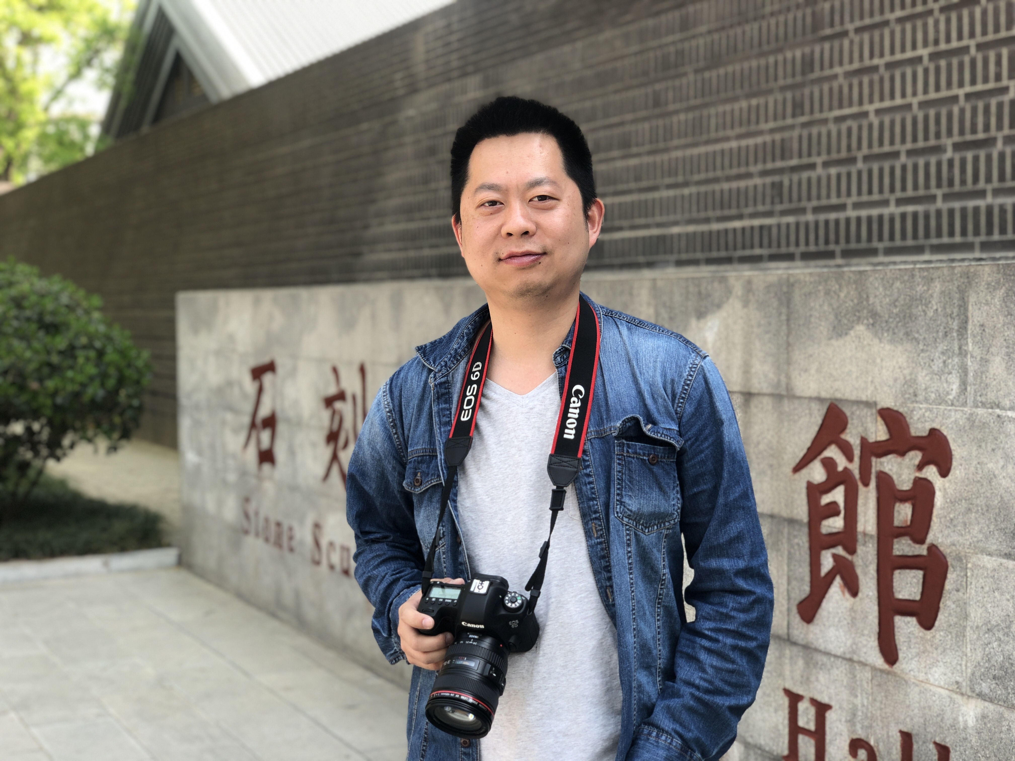  p>王飞, a target="_blank" href="/item/中国诗书画研究会/1499444"