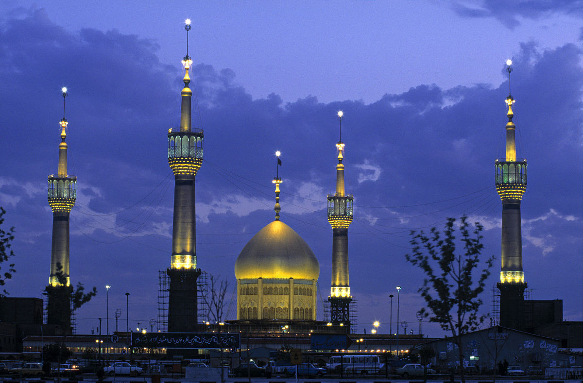 ">波斯语 /a> /b> b>:             ,tehrān 英文:tehran /b>)是 a