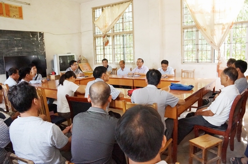  p>德立村位于广西大新县桃城镇德立村,全村共分12个村民小组,风景