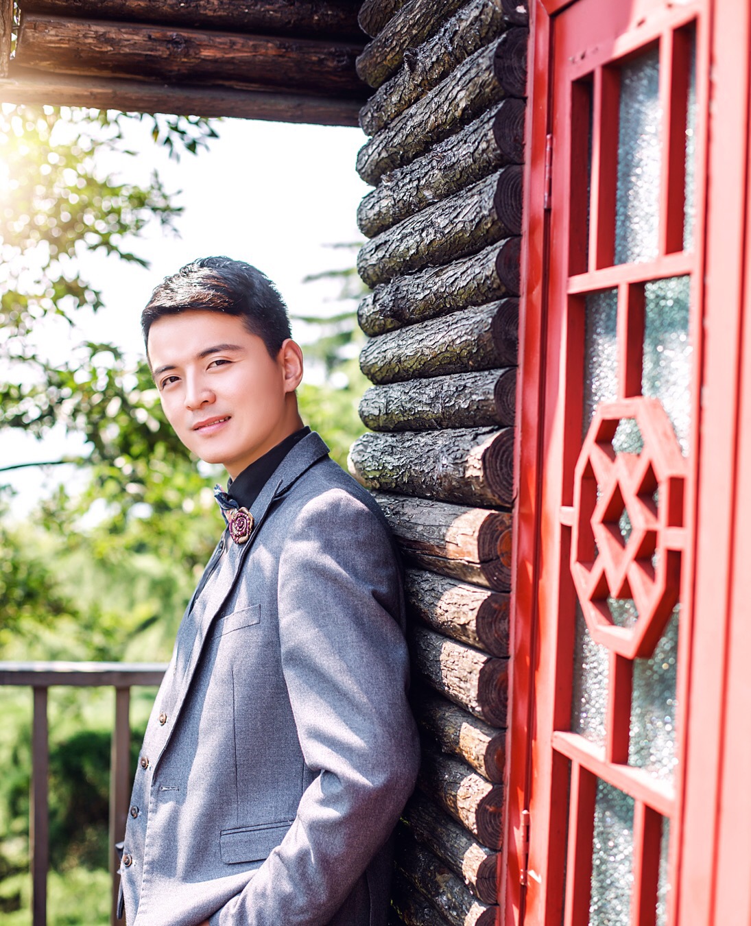  p>刘清泉,男,汉族人,原名:刘堂堂,1990年11月20日出生于陕西省绥德县