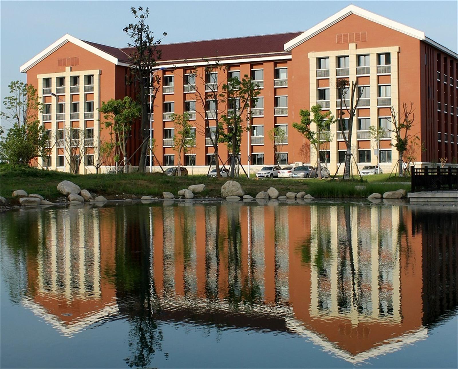  p>安徽理工大学,位于 a target="_blank" href="/item/淮南市/210762