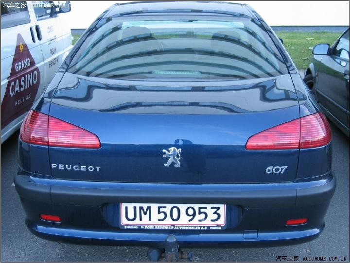  p>标致607,是由法国标致汽车公司生产的一款高级轿车.