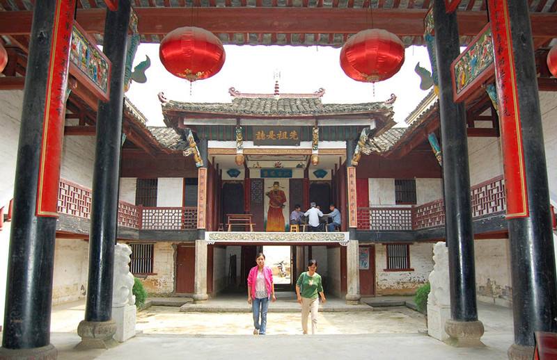 是一处始建于明代中期的家族祠堂建筑,属于方氏家族祭祀祖先和先贤的