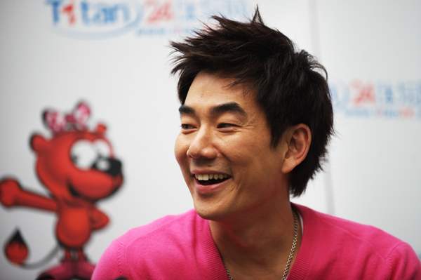 《哭个痛快》是由 a target="_blank" href="/item/任贤齐/145904"