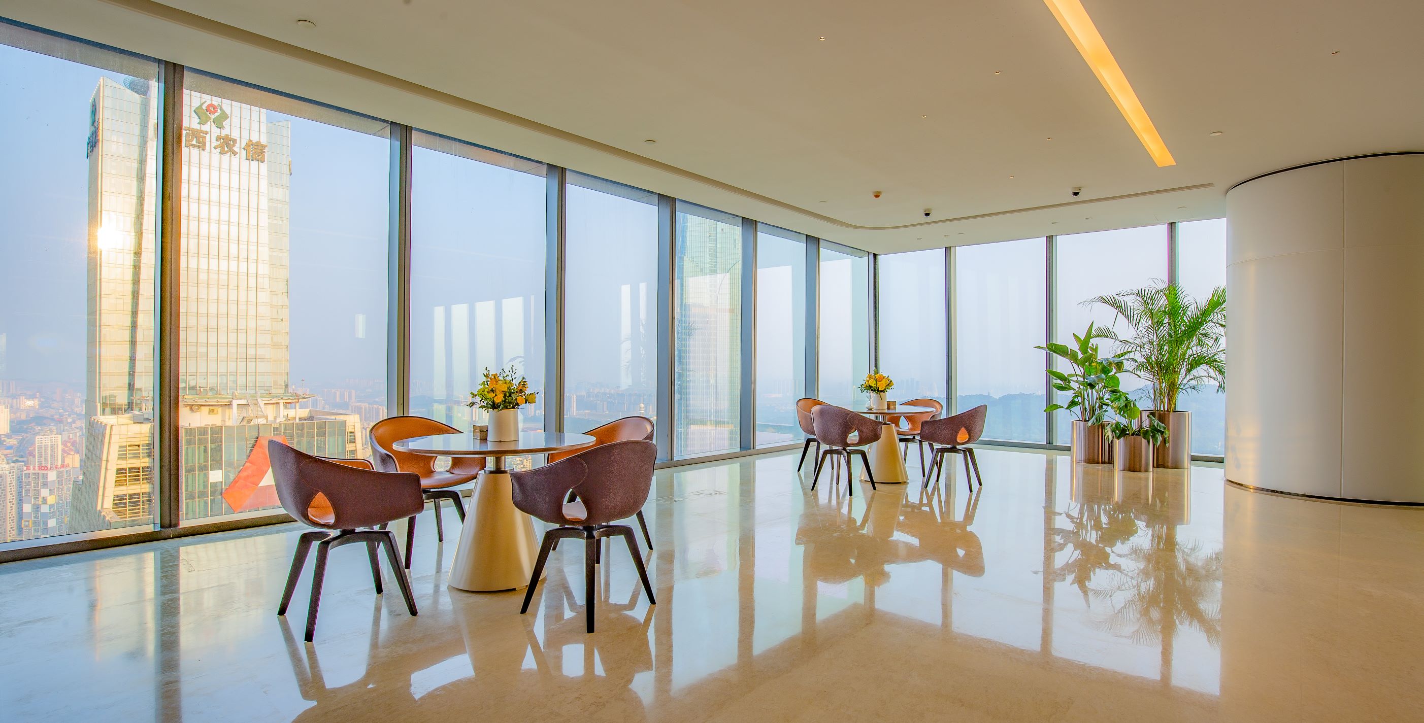  p>广西华润大厦(china resources tower guangxi)位于南宁市商务核心