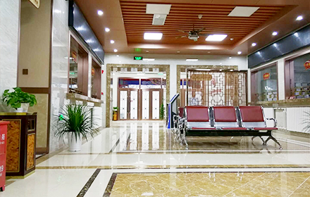  p>北京安定门中医医院位于北京市东城区安定门内大街47号,是一所中医