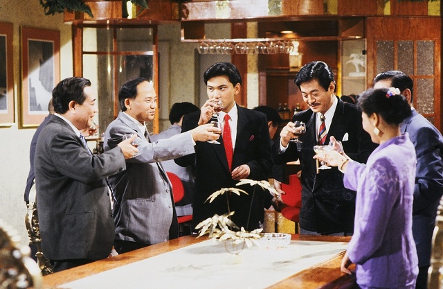  p data-id="gnbusl6o98">《命运快车》是反映60年代末的一部电视剧