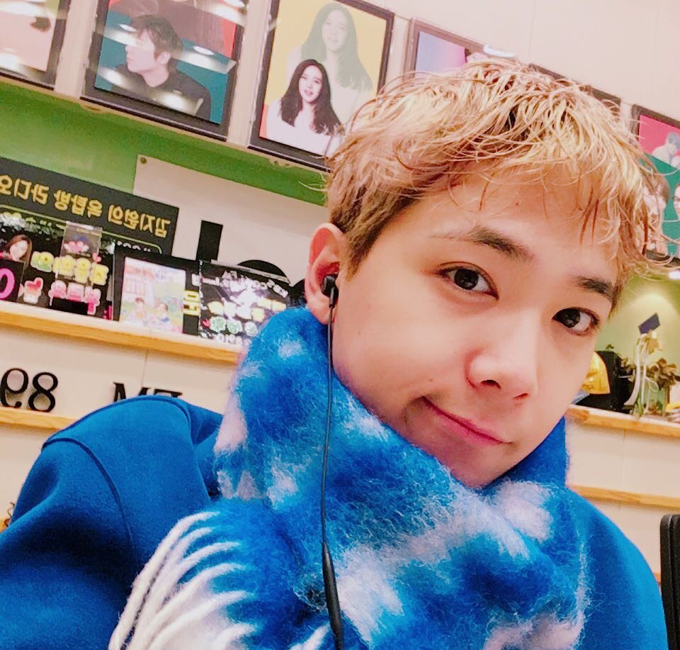  p data-id="gocovq9rra">李洪基(         ),1990年3月2日出生于韩国