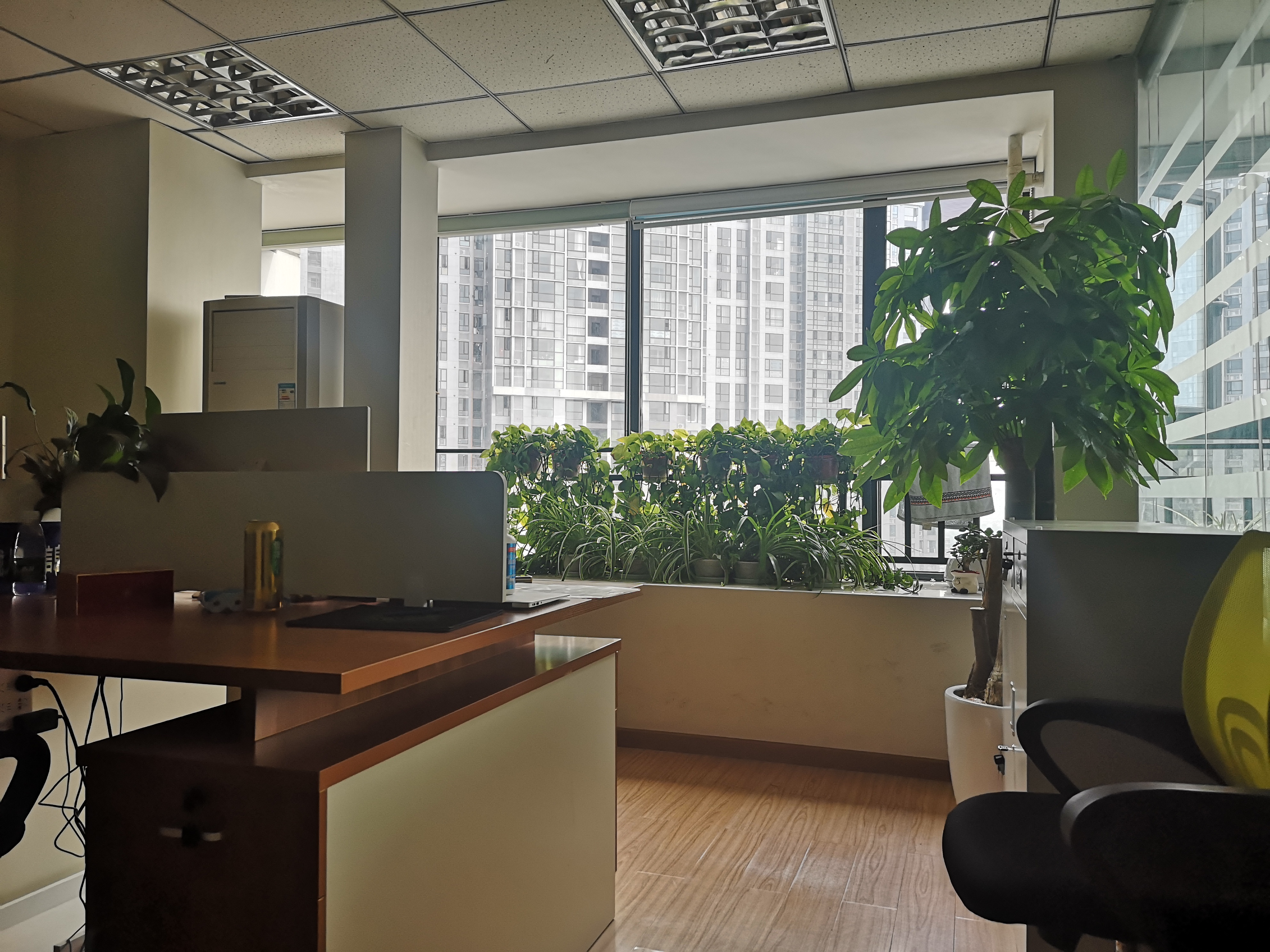 为客户提供,商务调查等方面的服务. 同时提供找人公司等服务. /p>