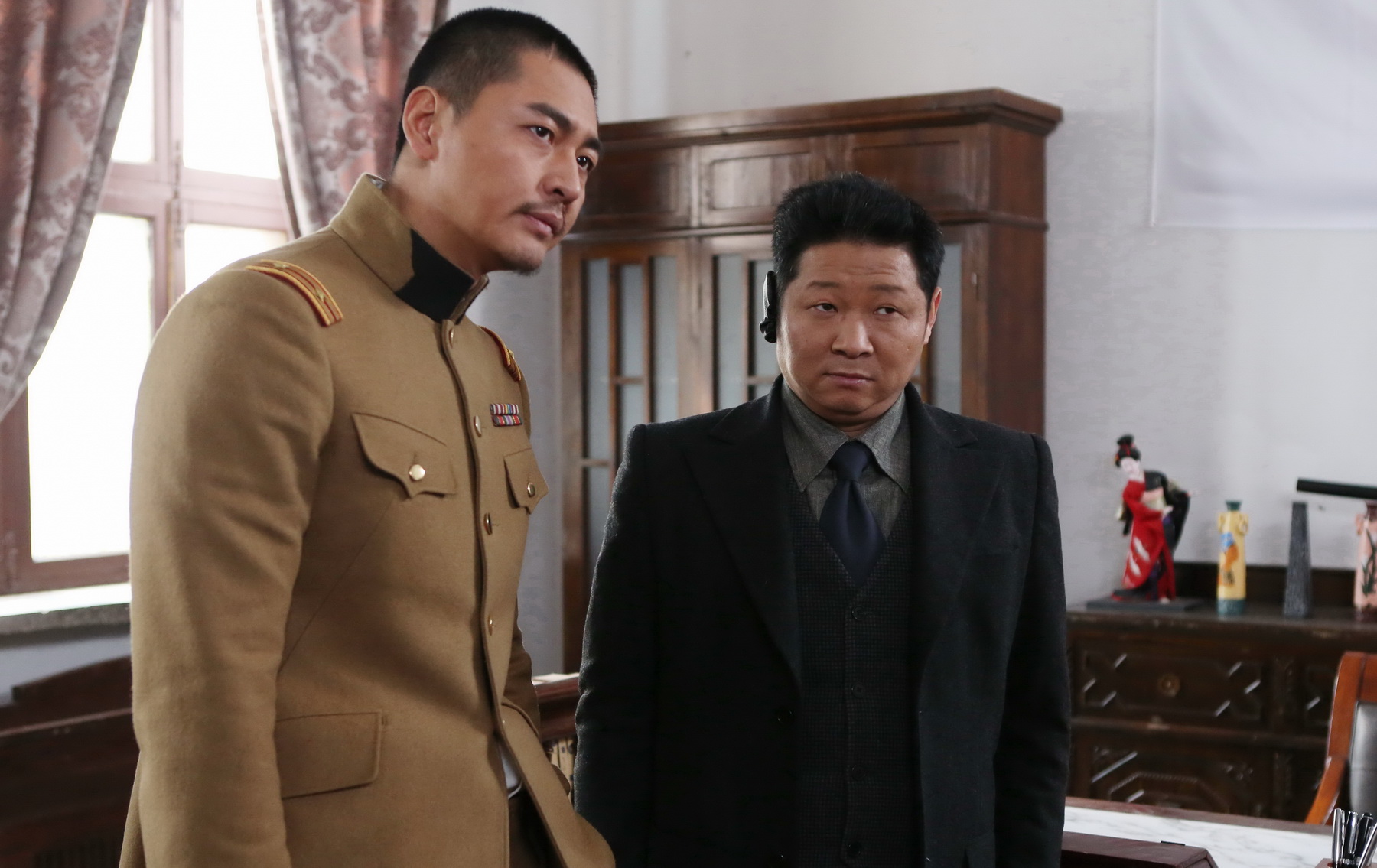  p>赵亮,1969年5月3日出生于四川成都,中国影视演员.