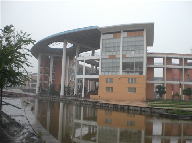 辉县一中辉县市一中