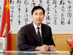 汉族,中共党员,河北 a target="_blank" href="/item/巨鹿/382356"