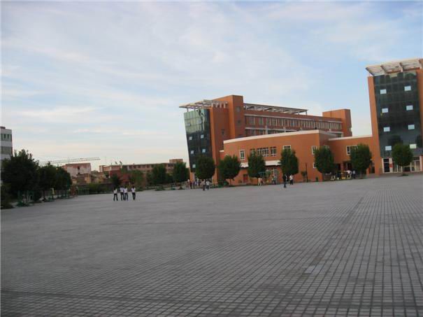  p>新疆轻工职业技术学院( xinjiang industry   technical college)