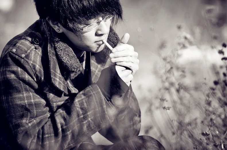  p>歌曲《记得你》是郑毅的一首词曲唱的原创歌曲!