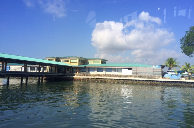  p>德光岛(pulau tekong)坐落于新加坡东北部的外海,其西面与 a href=