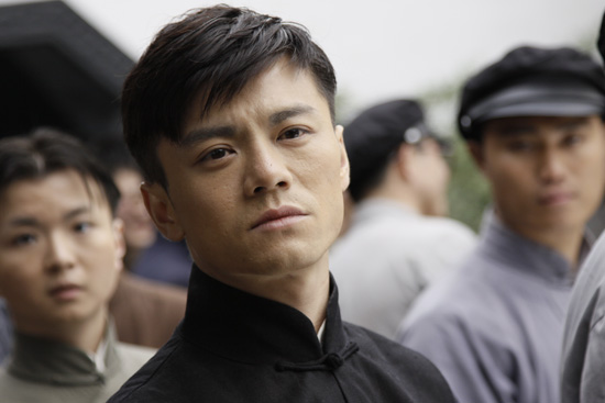 电视剧《 a target="_blank" href="/item/激情燃烧的岁月/4507532"