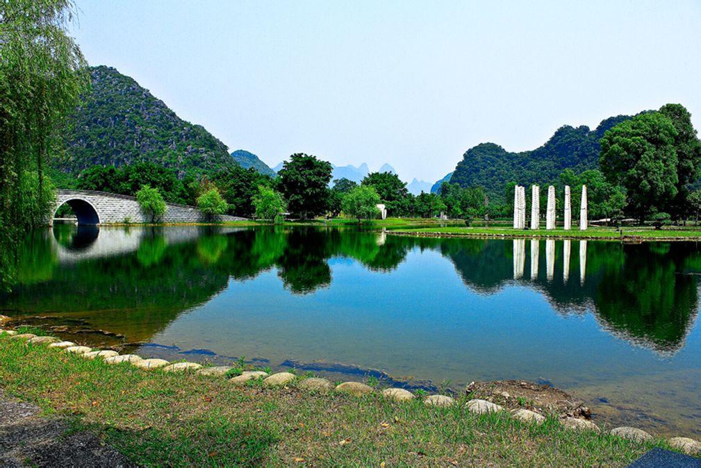  p>愚自乐园位于中国南部风景如画的桂林雁山区 a target="_blank"