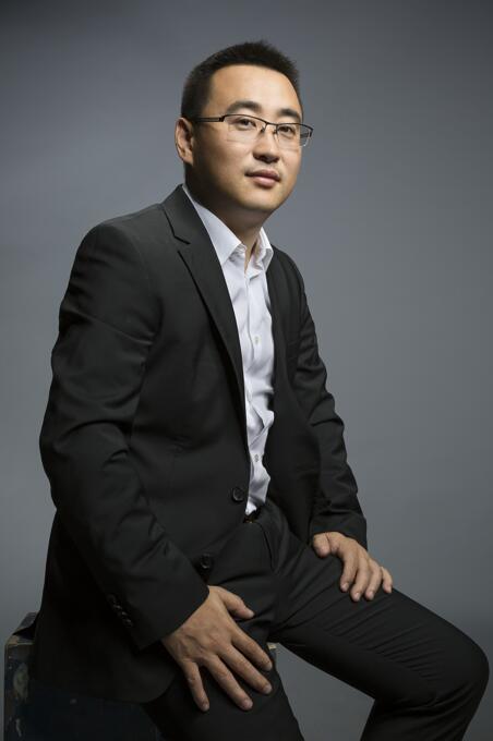  p data-id="gnzgh9ueiw">高金玺,业内知名制片人,发行人,毕业于 a