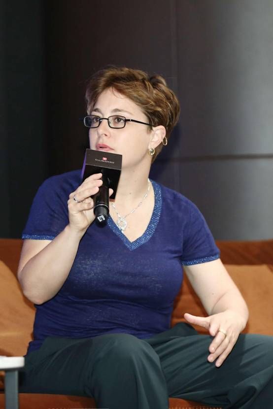 duldu1">劳拉·比斯普瑞(laura bispuri),1977年出生于意大利罗马市