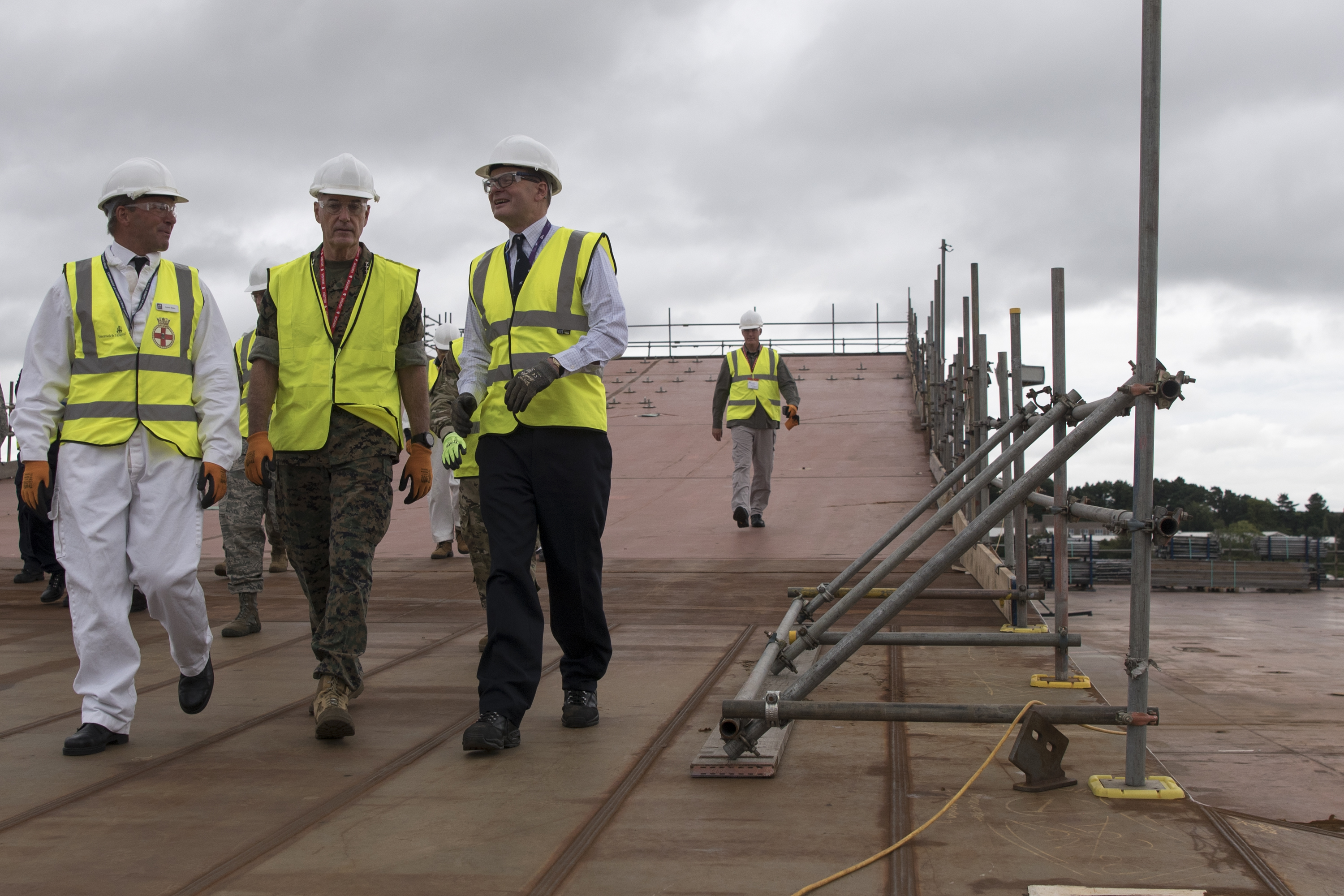 威尔士亲王航空母舰