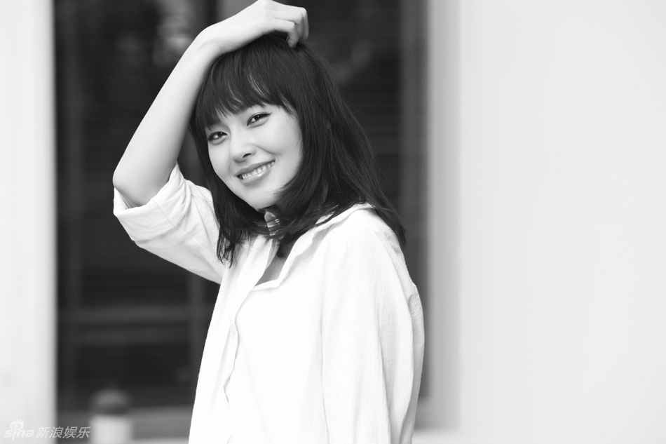 p>张佳宁(karlina),1989年5月26日出生于吉林省辽源市,中国内地女演员