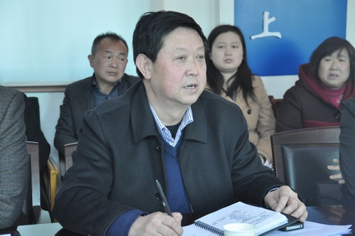 历任陕西省陕西省人口和计划生育委员会办公室干事,基层工作处副处长