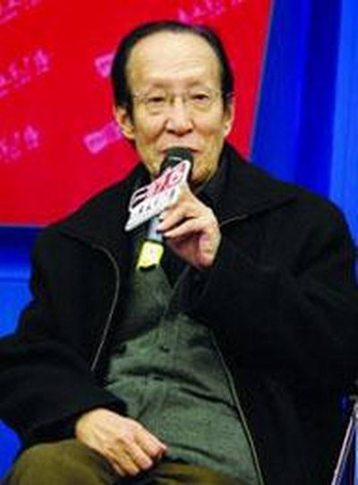  p>常宝华 i>(1930年11月6日—2018年9月7日 /i> i>) /i>,出生于天津