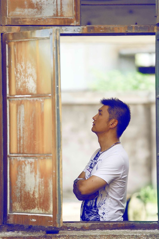  p data-id="gnwzf5d3xh">志洲, i>(曾用名:李志洲) /i>,出生于 a