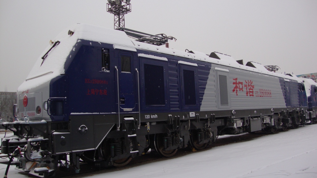 href="/item/牵引电动机">牵引电动机 /a>的六轴"和谐型"电力机车