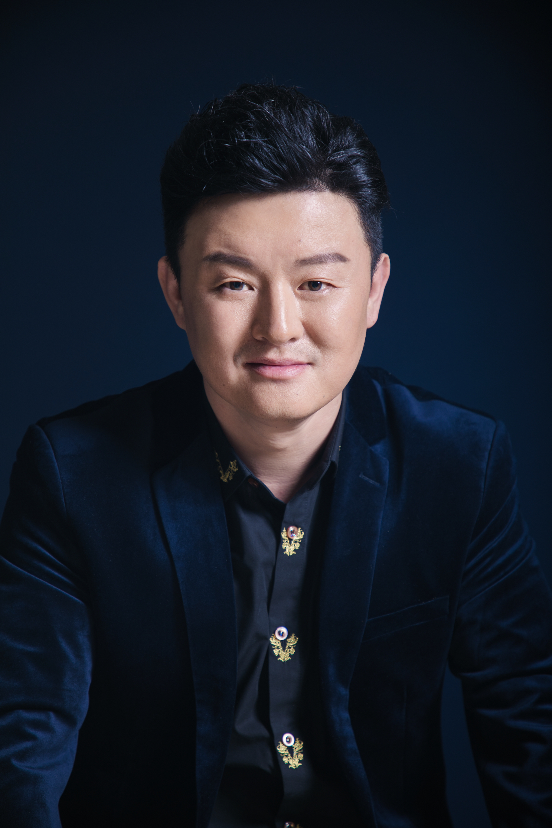  p>张磊,青岛人,中国内地青年影视演员, a target="_blank" href="