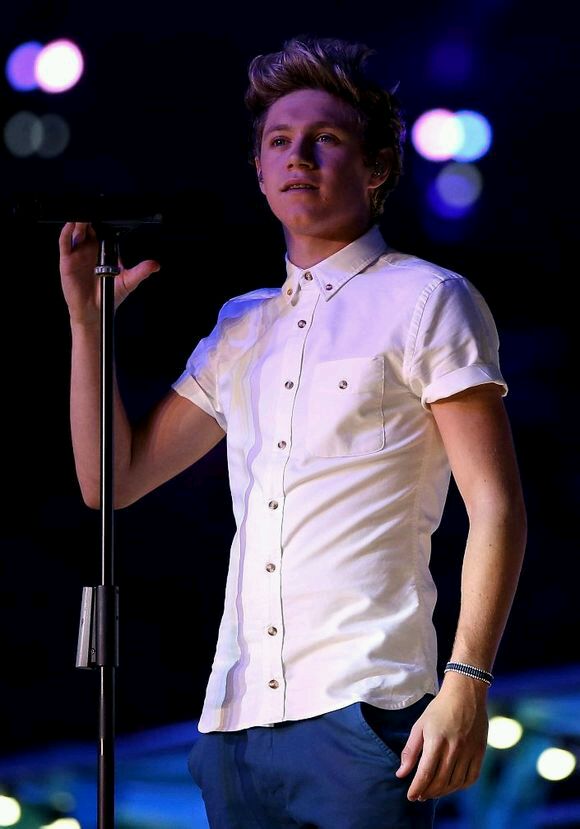 霍兰(niall horan),1993年9月13日出生于爱尔兰韦斯特米斯郡马林加